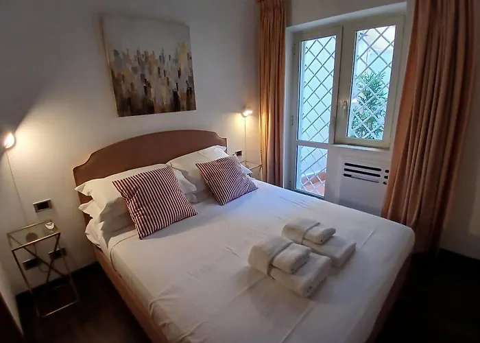 Elizabeth's Place Spanish Steps Апартаменты